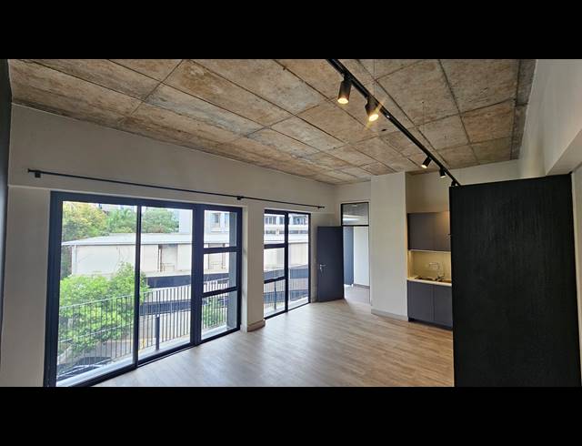 1 BEDROOM APARTMENT FOR SALE IN SANDOWN
